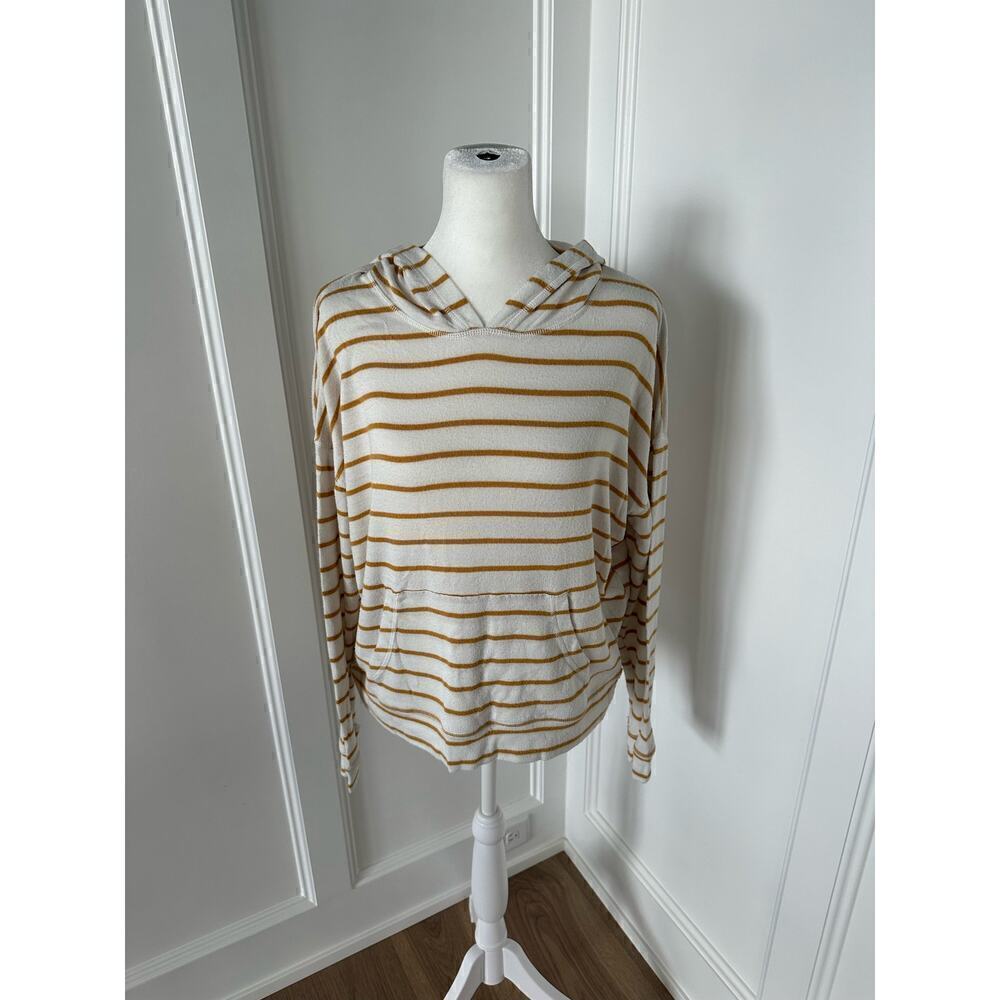 American Eagle Womens White and Mustard Striped Soft and Sexy Plush Top Sz Med